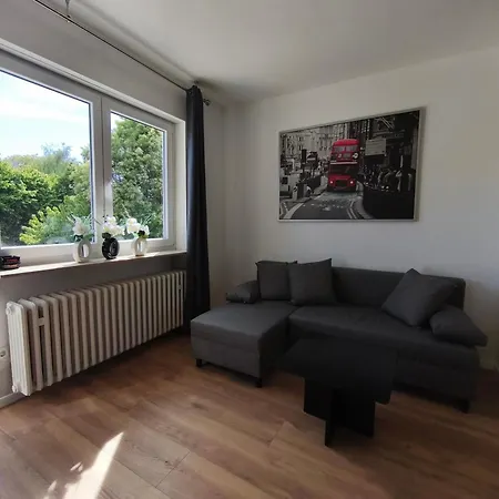 Haus Auf Dem Land - Parkplatz