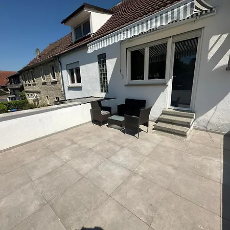 Haus Auf Dem Land - Parkplatz *